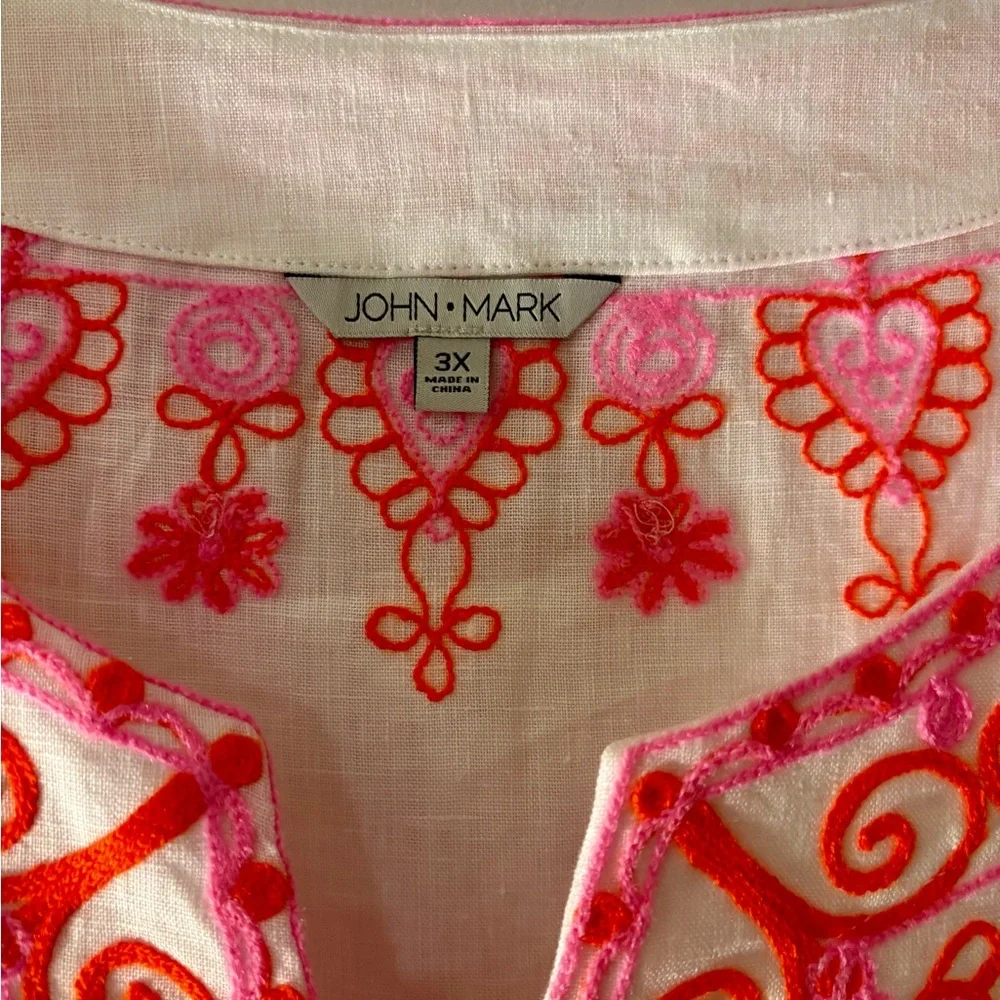 NWT John Mark “Island Dreaming” Embroidered Tunic - Picture 2 of 9